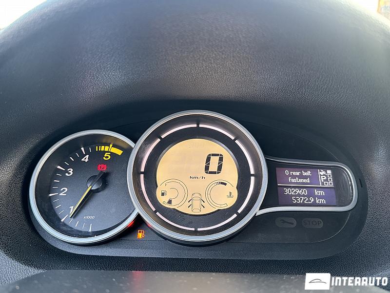 Renault Megane 8 renault megane 2011