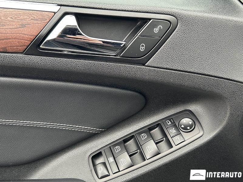 Mercedes GL 350 8 mercedes gl 350 2010