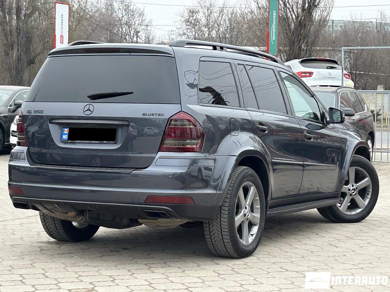 Mercedes GL 350 3 mercedes gl 350 2010