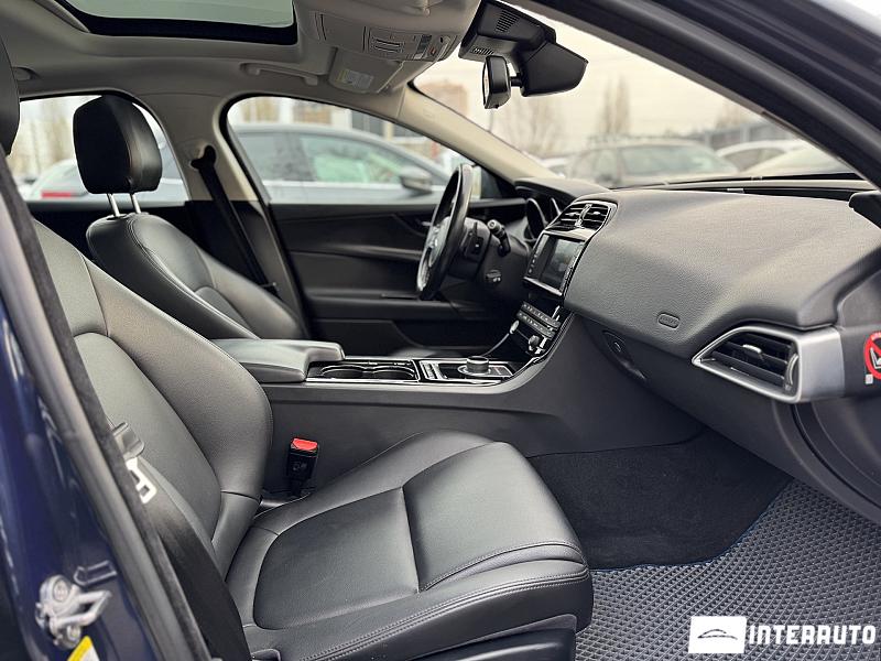 Jaguar XE 18 jaguar xe 2016