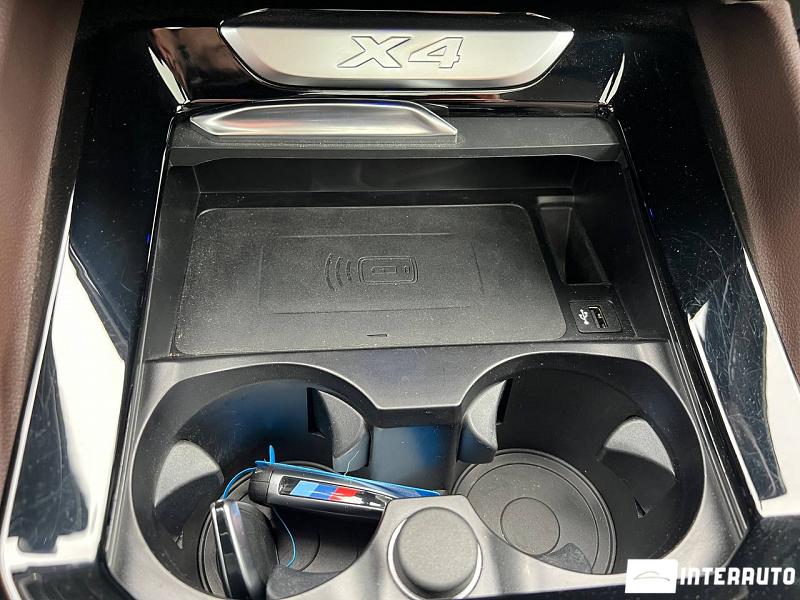 BMW X4 2.0D 12 bmw x4 2.0d 2024