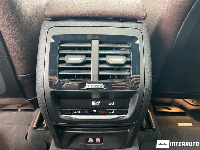 BMW X4 2.0D 14 bmw x4 2.0d 2024