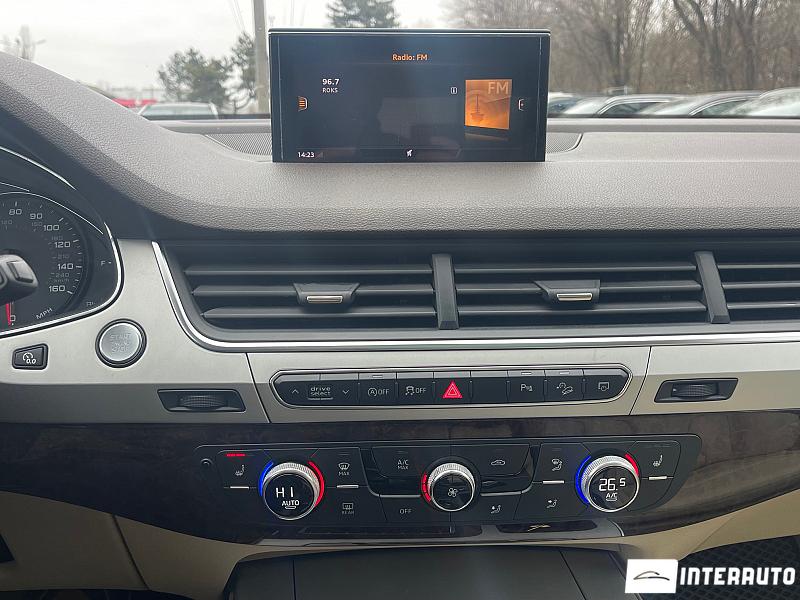 Audi Q7 11 audi q7 2018