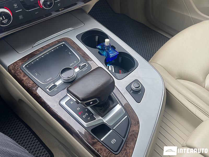 Audi Q7 12 audi q7 2018