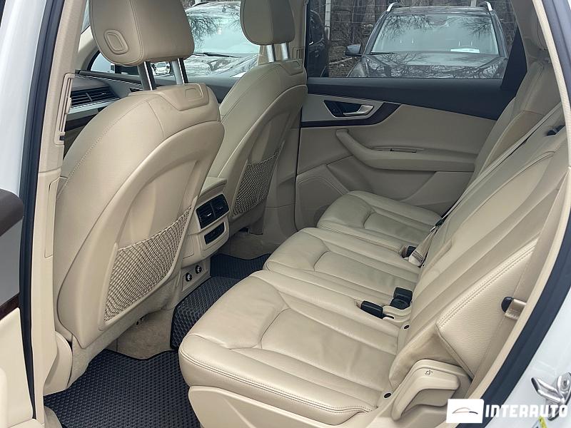 Audi Q7 18 audi q7 2018