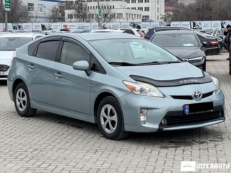 Toyota Prius 4 toyota prius 2014