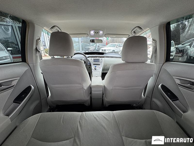 Toyota Prius 24 toyota prius 2014