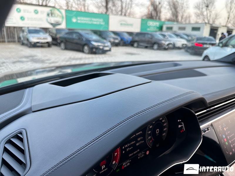 Audi Q7 18 audi q7 2020