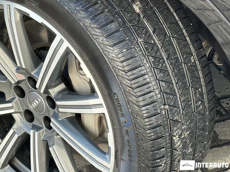 Audi Q7 17 audi q7 2019