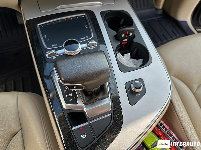 Audi Q7 9 audi q7 2019