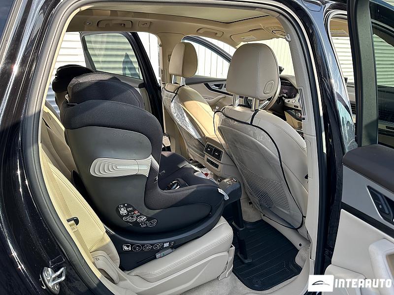 Audi Q7 11 audi q7 2019