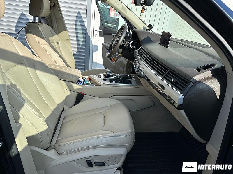 Audi Q7 10 audi q7 2019