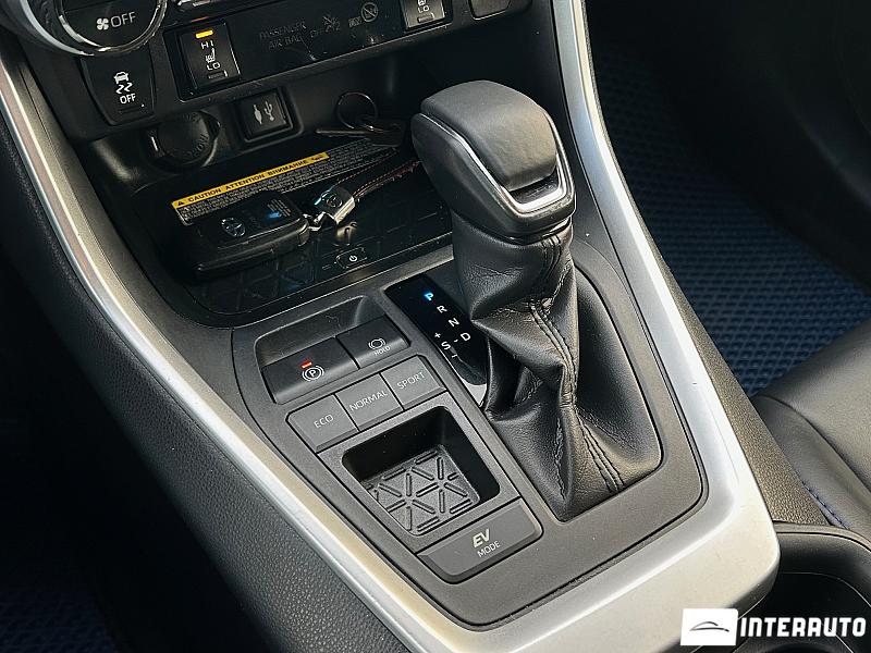 Toyota Rav-4 15 toyota rav-4 2019