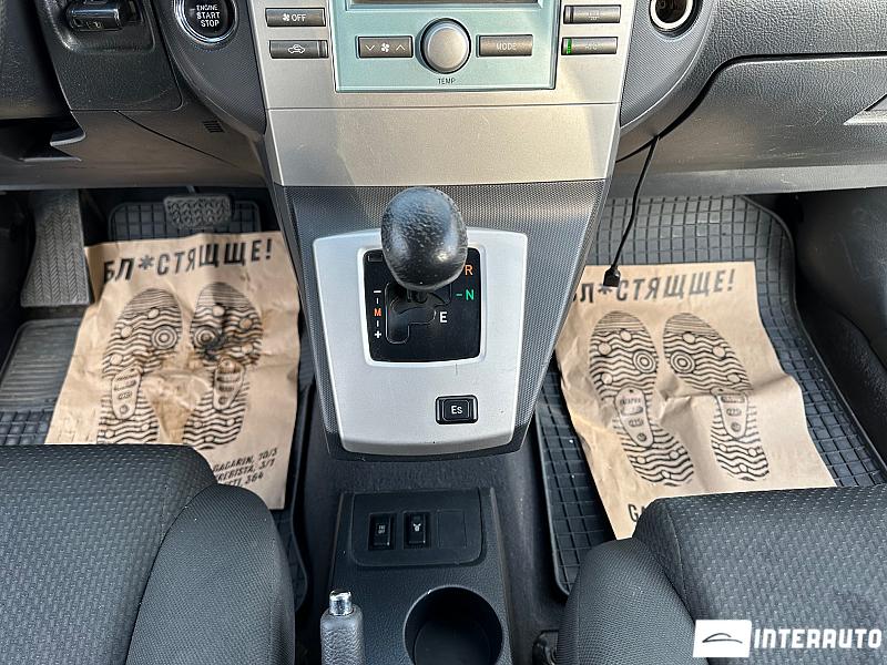 Toyota Corolla Verso 10 toyota corolla verso 2005