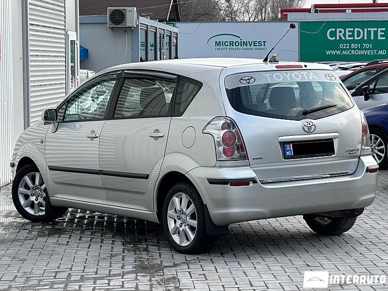 Toyota Corolla Verso 4 toyota corolla verso 2005