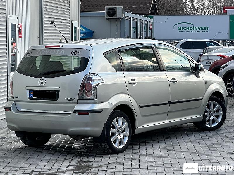 Toyota Corolla Verso 3 toyota corolla verso 2005