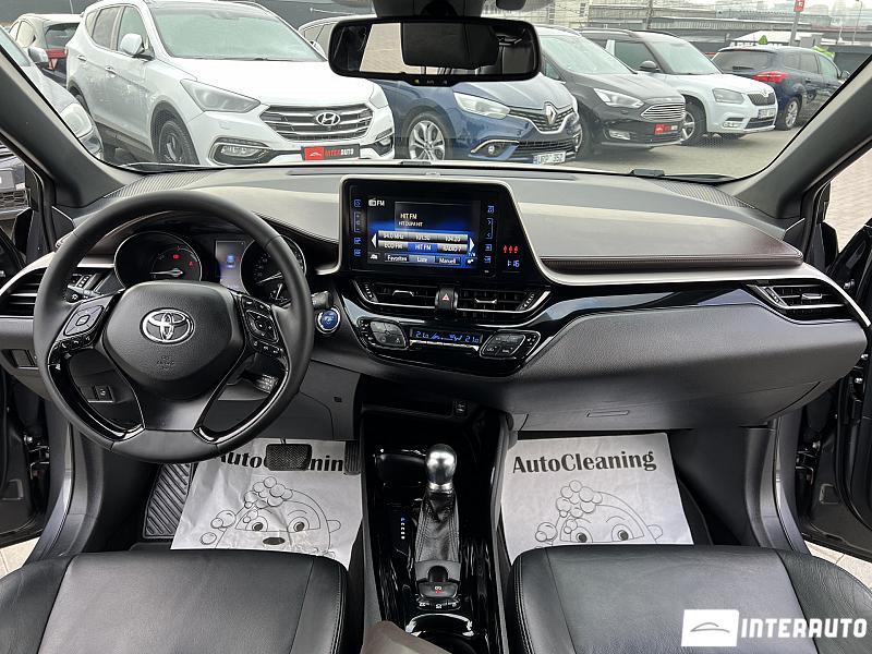 Toyota C-HR 6 toyota c-hr 2018