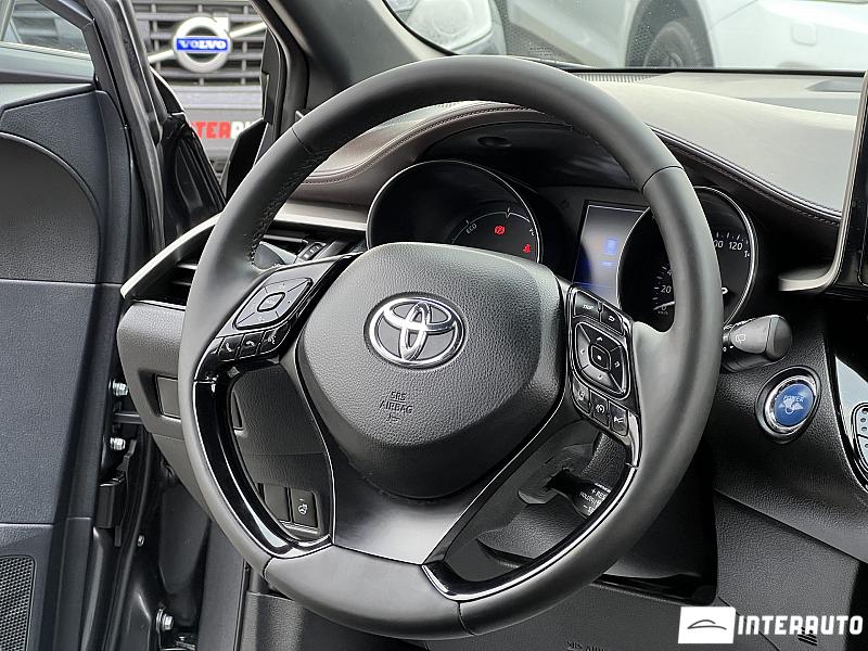 Toyota C-HR 7 toyota c-hr 2018