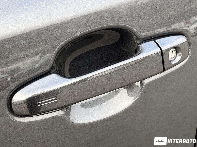 Toyota C-HR 17 toyota c-hr 2018