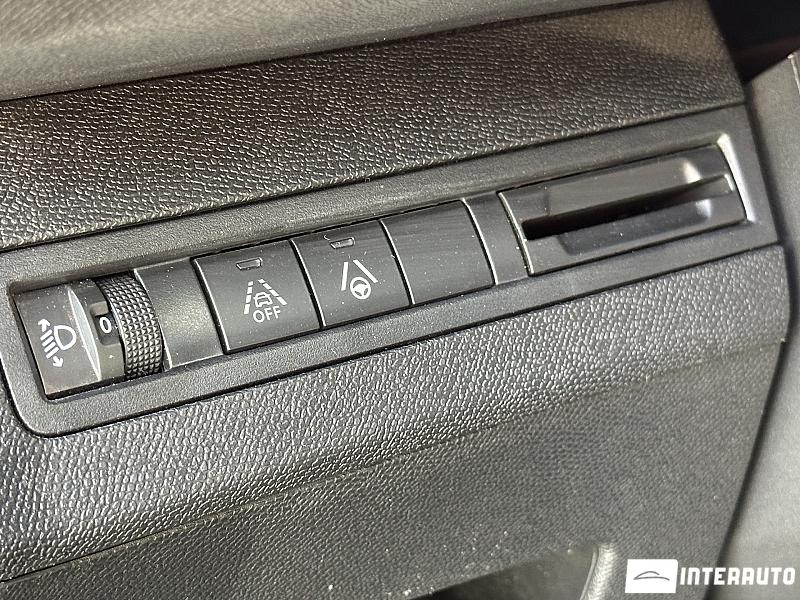 Peugeot 3008 7 peugeot 3008 2021