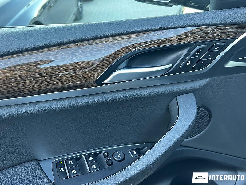 BMW X3 3.0i 16 bmw x3 3.0i 2019