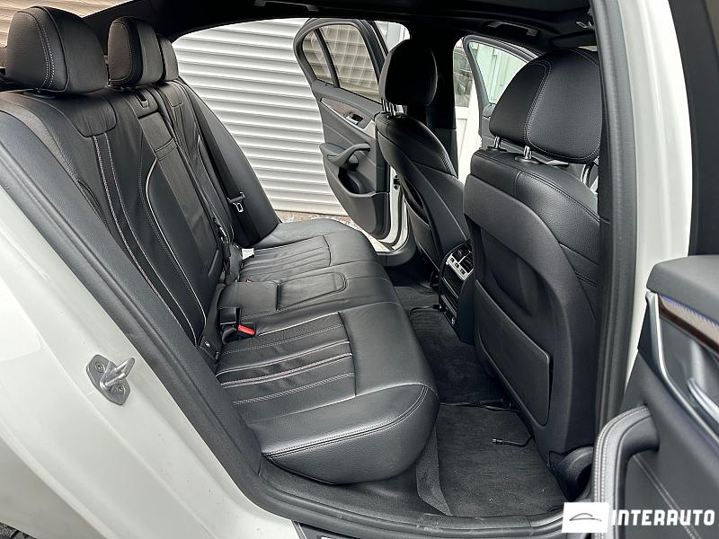 BMW 530 16 bmw 530 2017