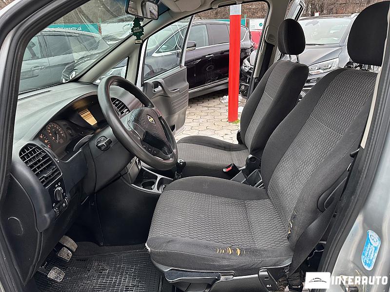 Opel Zafira 5 opel zafira 2005