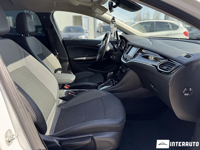 Opel Astra 18 opel astra 2020