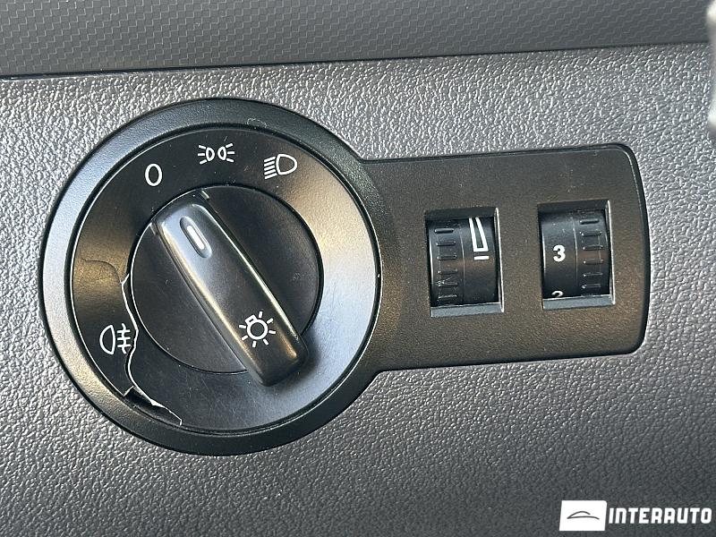 Volkswagen Caddy Maxi 17 volkswagen caddy maxi 2013