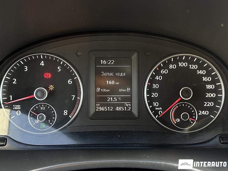 Volkswagen Caddy Maxi 8 volkswagen caddy maxi 2013