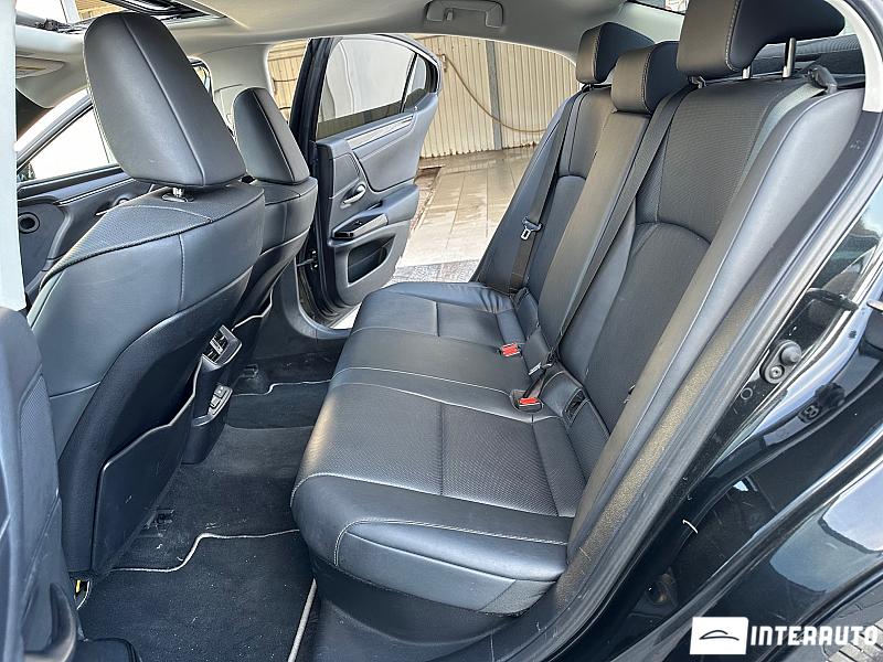 Lexus ES 300h 21 lexus es 300h 2022