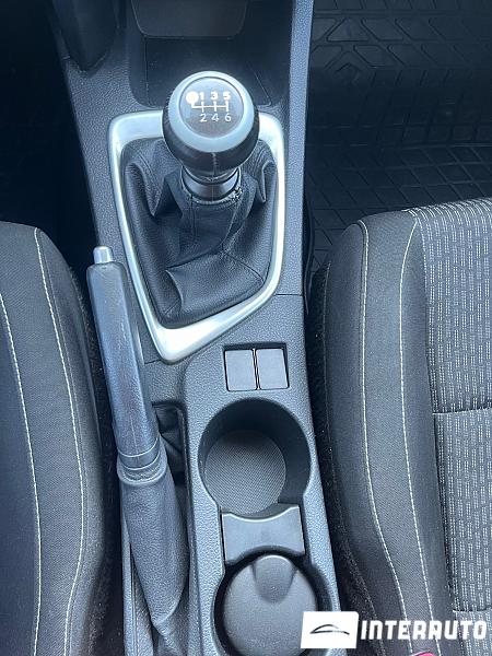 Toyota Auris 12 toyota auris 2015