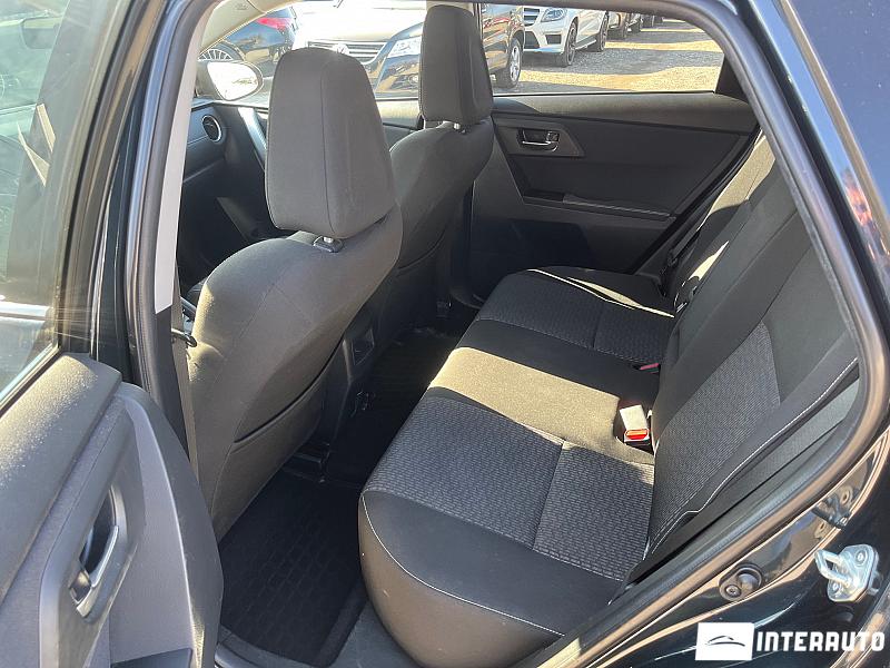 Toyota Auris 14 toyota auris 2015