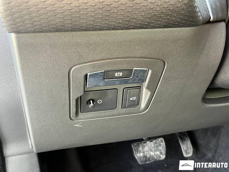 Land Rover Range Rover Velar 17 land rover range rover velar 2017