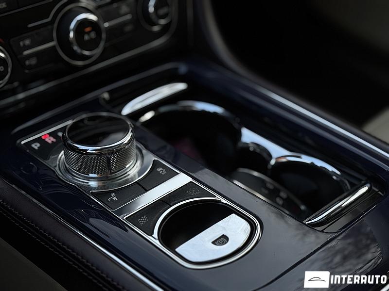 Jaguar XJ 17 jaguar xj 2012