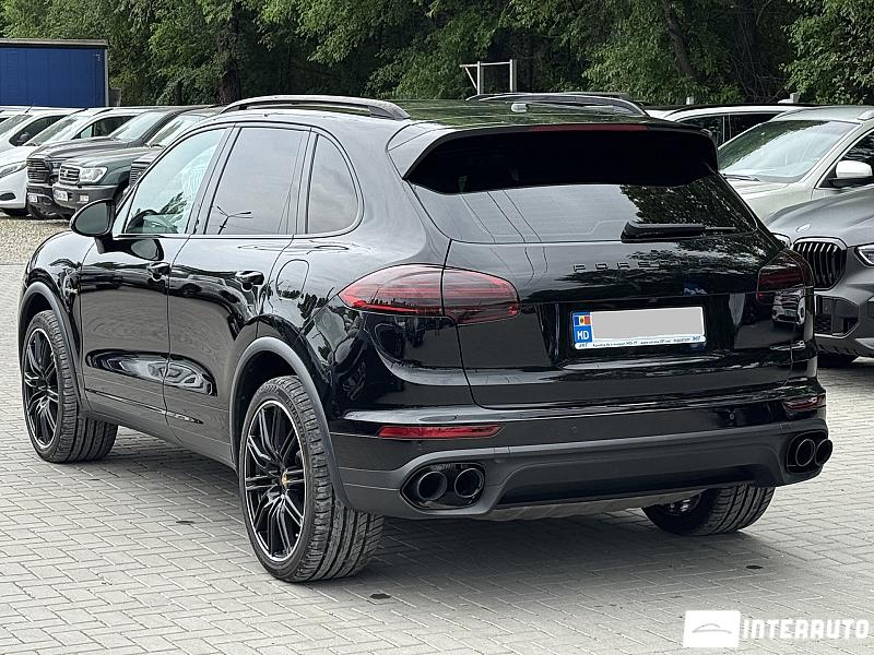 Porsche Cayenne S Hybrid 4 porsche cayenne s hybrid 2016