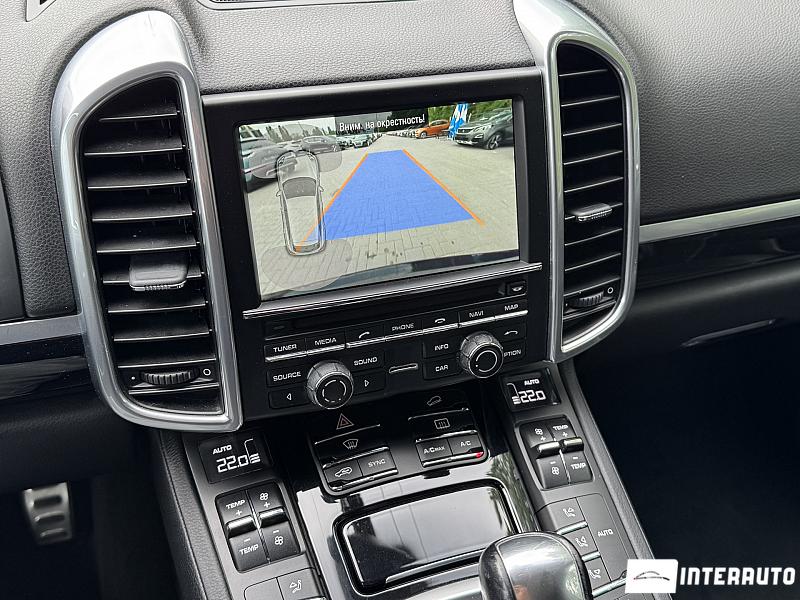 Porsche Cayenne S Hybrid 13 porsche cayenne s hybrid 2016