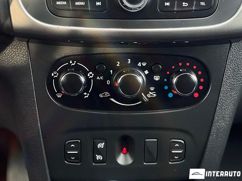 Dacia Sandero 10 dacia sandero 2016