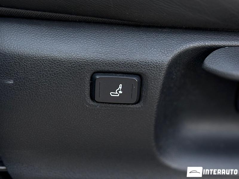 Toyota C-HR 7 toyota c-hr 2019