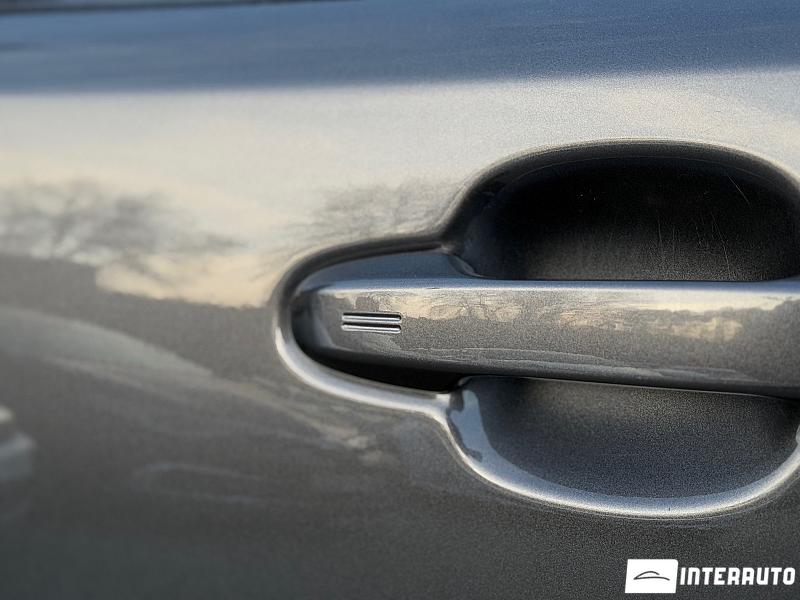 Toyota C-HR 5 toyota c-hr 2019