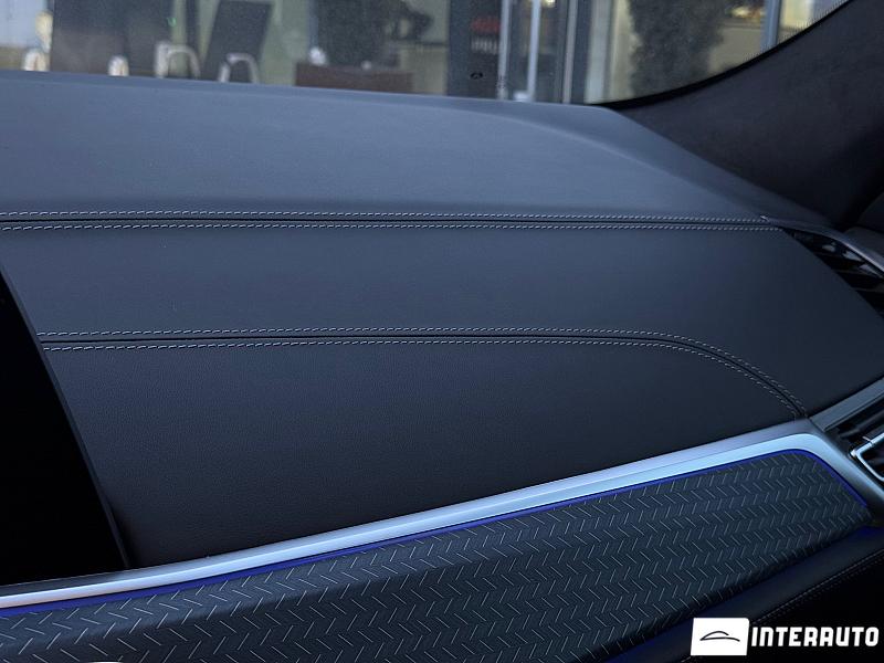 BMW X6 4.0i 29 bmw x6 4.0i 2022