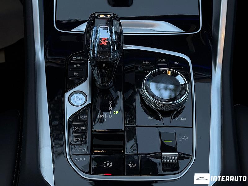 BMW X6 4.0i 28 bmw x6 4.0i 2022