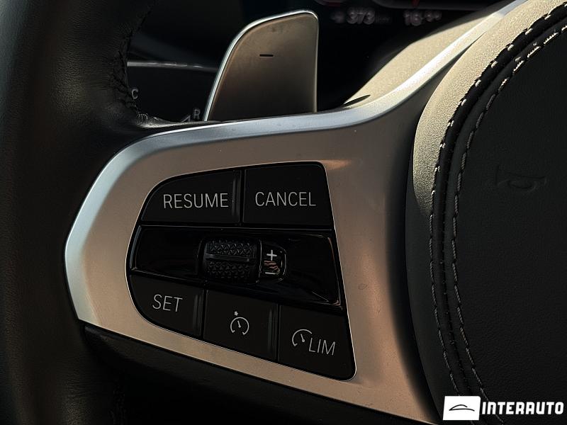 BMW X5 4.0i 8 bmw x5 4.0i 2019