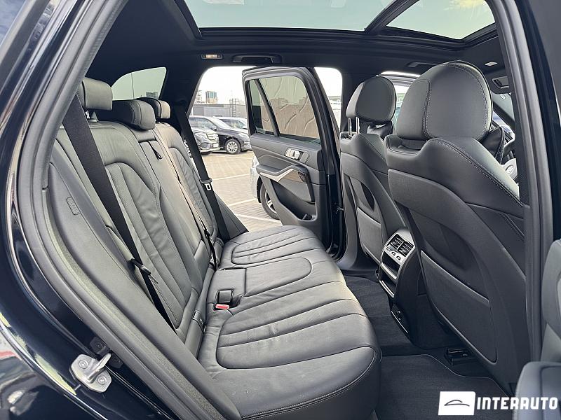 BMW X5 4.0i 16 bmw x5 4.0i 2019