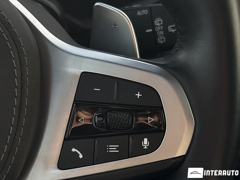 BMW X5 4.0i 9 bmw x5 4.0i 2019