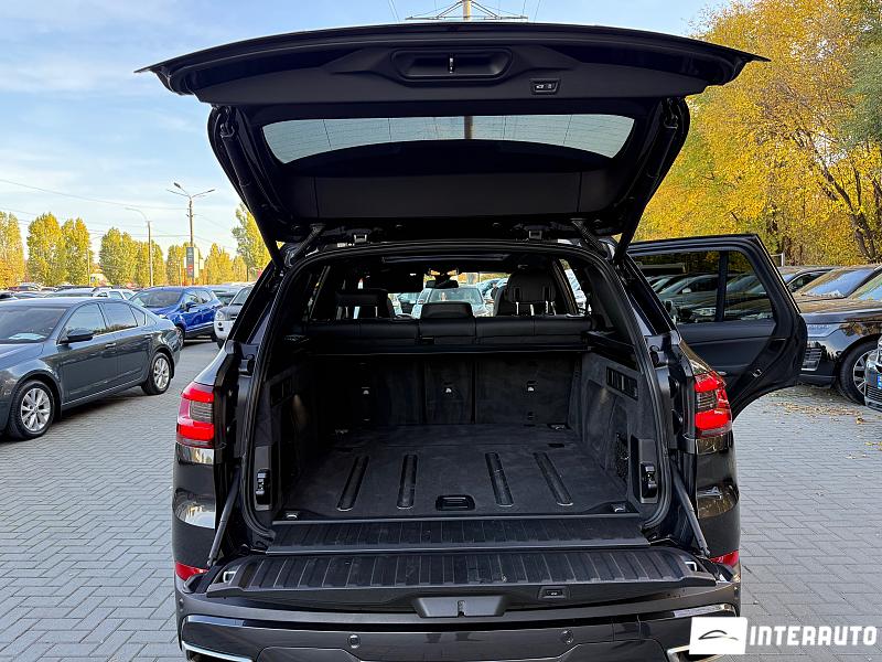 BMW X5 4.0i 25 bmw x5 4.0i 2019