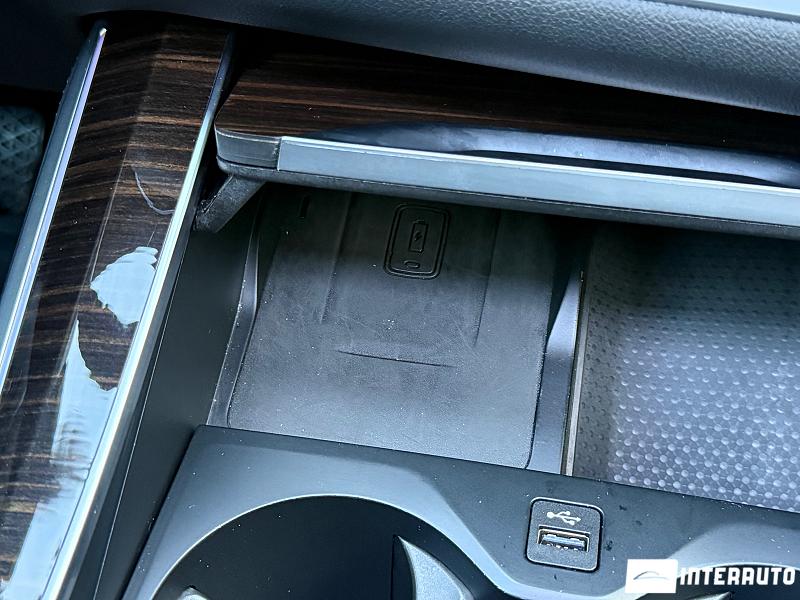 BMW X5 4.0i 17 bmw x5 4.0i 2019