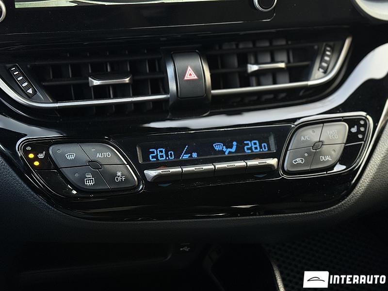 Toyota C-HR 15 toyota c-hr 2020