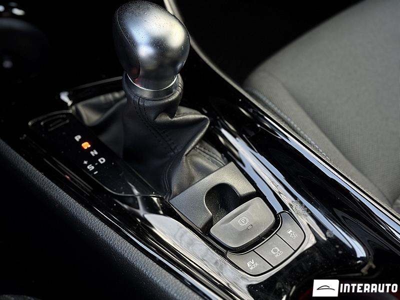 Toyota C-HR 16 toyota c-hr 2020