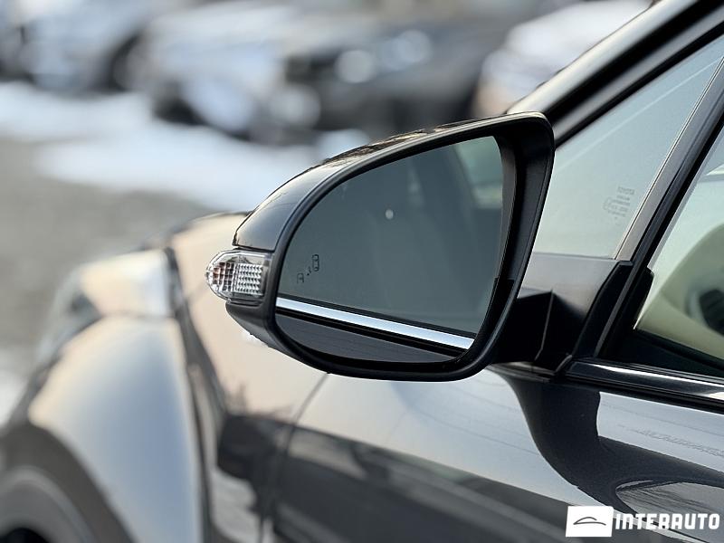 Toyota C-HR 7 toyota c-hr 2020